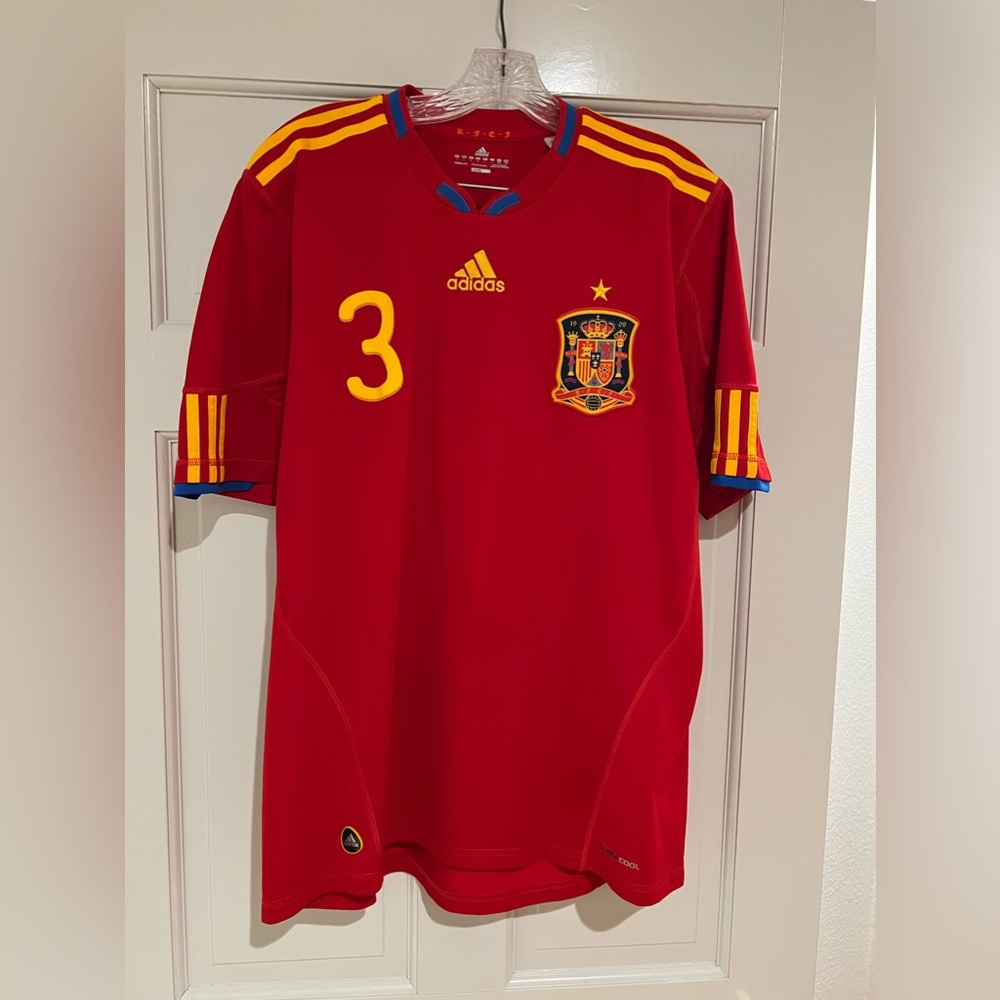 Men’s Adidas Football Jersey . Size Large RFCJ #3 Pique